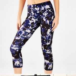 Fabletics power hold crop floral leggings L